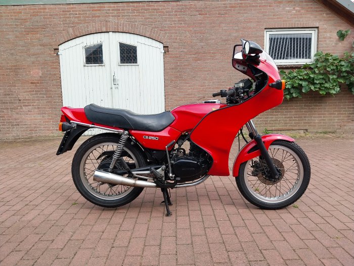 Honda - CB 250 RS - NO RESERVE - 1982