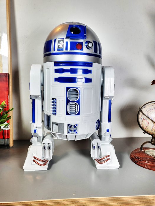 Star Wars: The Clone Wars - STAR WARS - R2-D2 Deluxe - 45 CM - Jakks Pacific - Lights  Sounds - Jakks Pacific