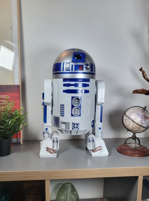 Star Wars: The Clone Wars - STAR WARS - R2-D2 Deluxe - 45 CM - Jakks Pacific - Lights  Sounds - Jakks Pacific