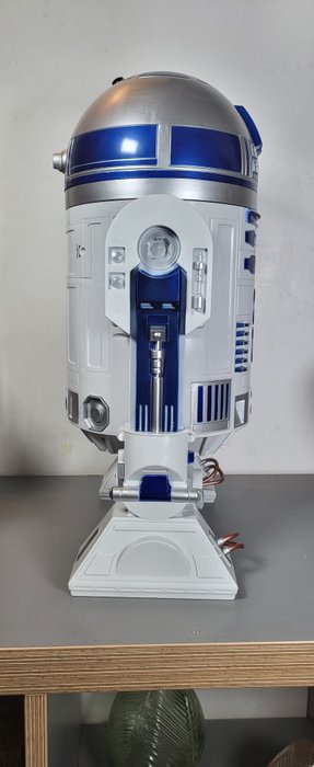 Star Wars: The Clone Wars - STAR WARS - R2-D2 Deluxe - 45 CM - Jakks Pacific - Lights  Sounds - Jakks Pacific