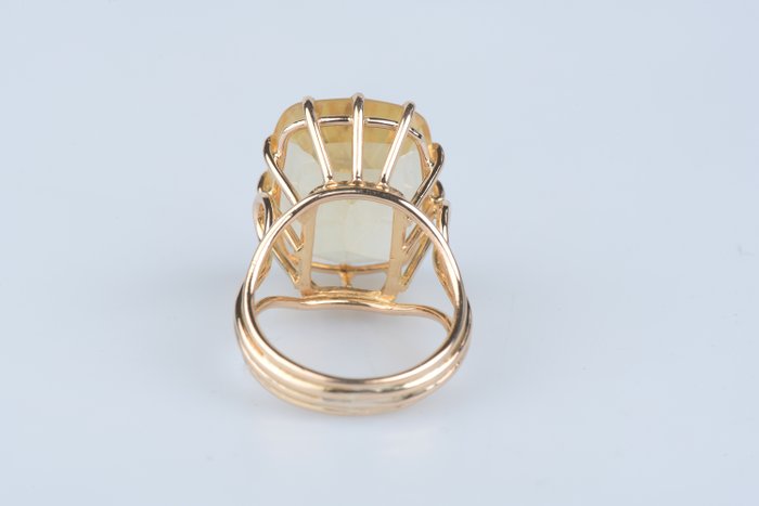 Ring - 18 kraat Gulguld -  8.21ct. tw. Citrin