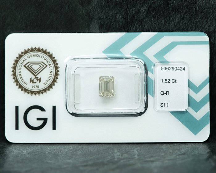 1 pcs Diamant  (Naturfarvet)  - 1.52 ct - Smaragd - Very light Grålig Gul - SI1 - International Gemological Institute (IGI)