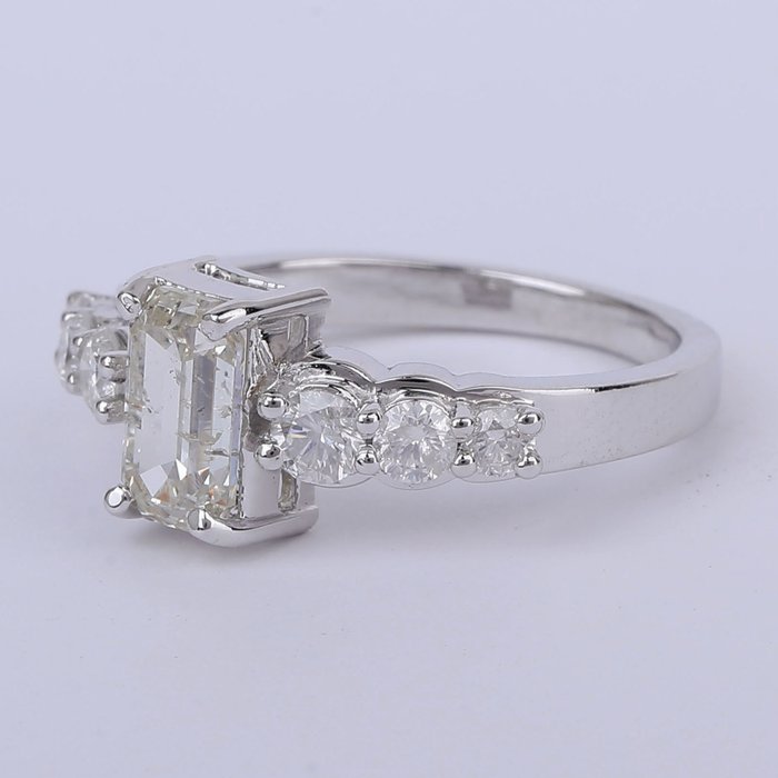 Ring - 14 karat Hvidguld -  1.67ct. tw. Diamant (Natur) - Diamant - Solitaire diamantring