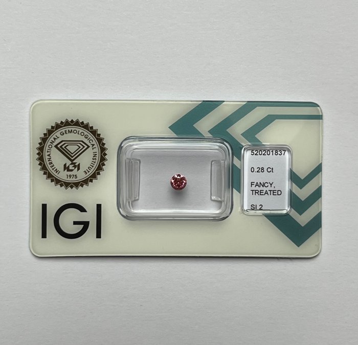 1 pcs Diamant  (Farvebehandlet)  - 028 ct - Rund - Fancy vivid Lille nuance Lyserød - SI2 - International Gemological Institute (IGI)