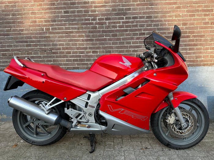 Honda - VFR 750 F - RC-36 - 750 cc - 1990