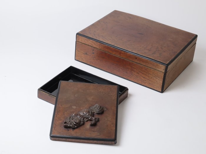 Letter Box and Calligraphy Paper Box with Shishi Carving and Natural Wood Grain Design - Boks - Træ