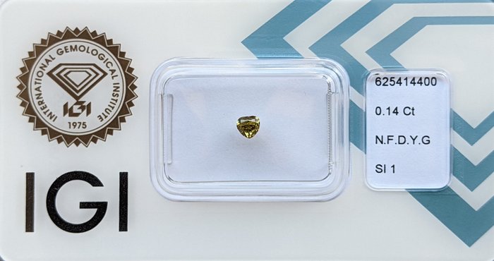 Ingen mindstepris - 1 pcs Diamant  (Naturfarvet)  - 014 ct - Pære - Fancy deep Gullig Grøn - SI1 - International Gemological Institute (IGI)