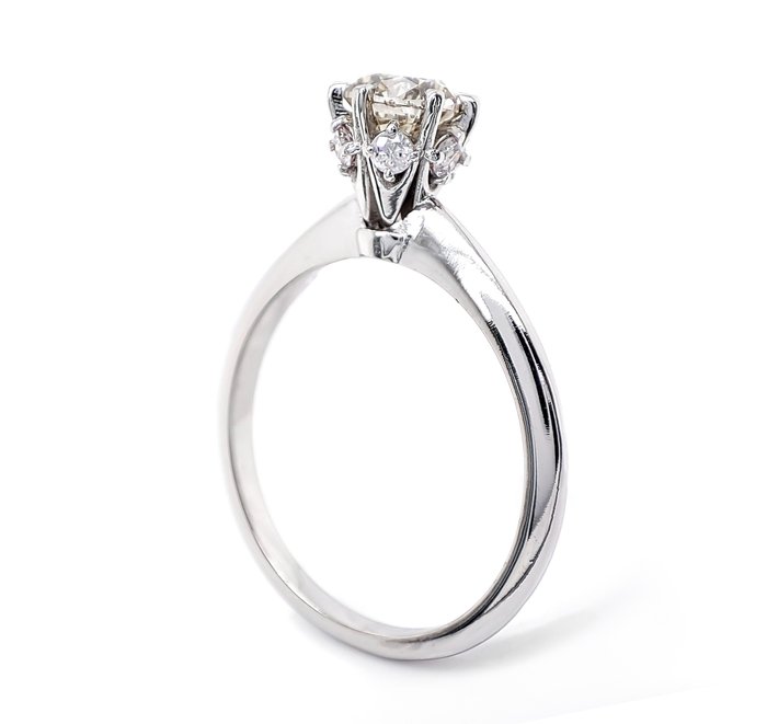 Ring - 14 karat Hvidguld -  0.87ct. tw. Diamant (Natur)