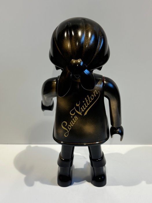 Rob VanMore - Playmobil Louis Vuitton XXL - 63cm