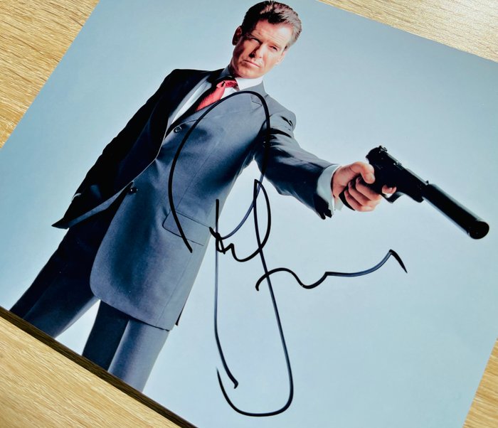 James Bond - Pierce Brosnan, signed with COA