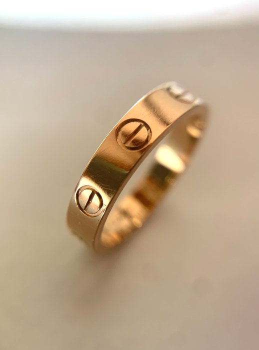 Ingen mindstepris - Cartier - Ring - Love - 18 kraat Gulguld