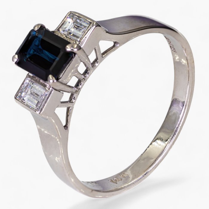 Ingen mindstepris - Ring - 14 karat Hvidguld 026 ct diamanter - 100 ct safir- IGI certificeret Safir - Diamant