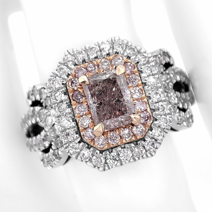 Ring - 14 karat Hvidguld -  1.76ct. tw. Lyserød Diamant (Naturfarvet) - Diamant