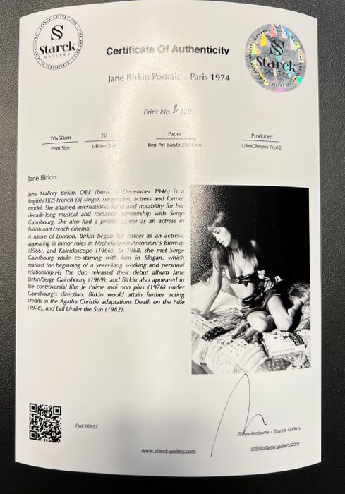 Jane Birkin Portrait - Paris 1974 - Fine Art Photography - Luxury Wooden Framed 70X50 cm - Limited Edition Nr 01 of 20 - Serial ID 16757 - Original Certificate (COA) Hologram Logo Editor and QR Code - 100% New items