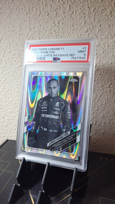 2021 Topps Chrome F1 Lewis Hamilton #1 Black  White Raywave Refractor PSA 9 - 1 Graded card