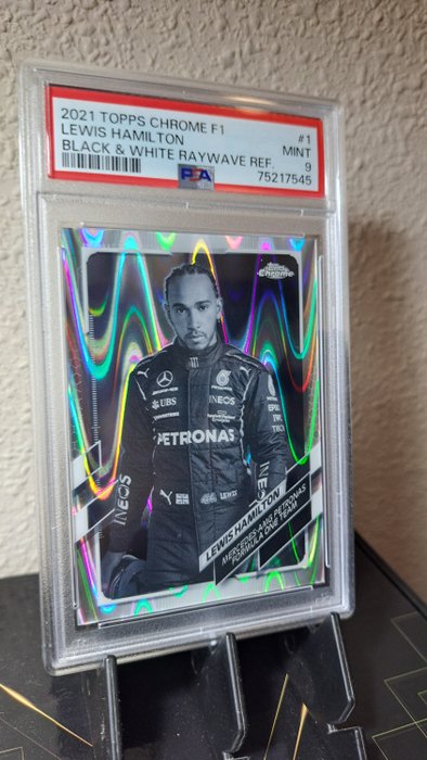 2021 Topps Chrome F1 Lewis Hamilton #1 Black  White Raywave Refractor PSA 9 - 1 Graded card