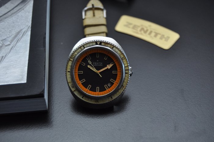 Zenith - Diver 1000 Meter Model First Bacalite Yellow Bezel - A3637 - Mænd - 1970-1979