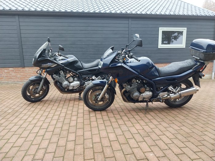 Yamaha - 2 X  XJ 900 - Diversion - NO RESERVE - 900 cc - 2004