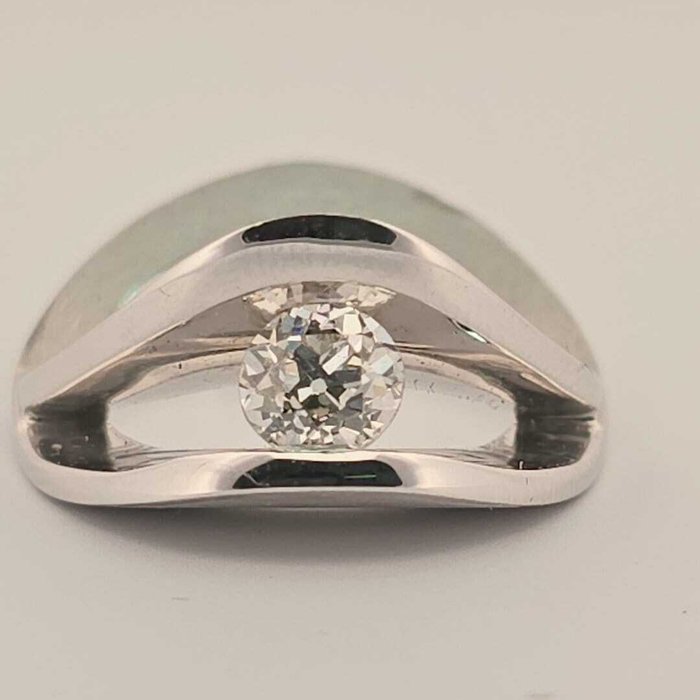 Ring - 18 kraat Hvidguld -  0.75ct. tw. Diamant (Natur)