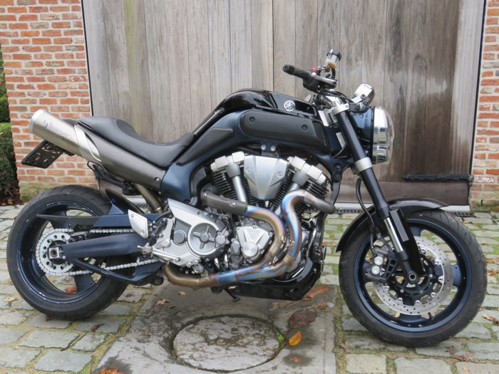 Yamaha - MT-01 - 1700 cc - 2006