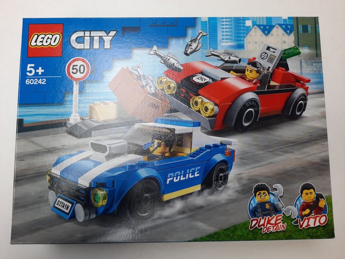 Lego - City - 60243+60242 - Achtervolging met politiehelikopter +Politiearrest op de Snelweg