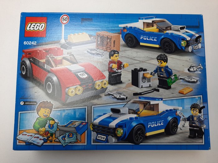 Lego - City - 60243+60242 - Achtervolging met politiehelikopter +Politiearrest op de Snelweg