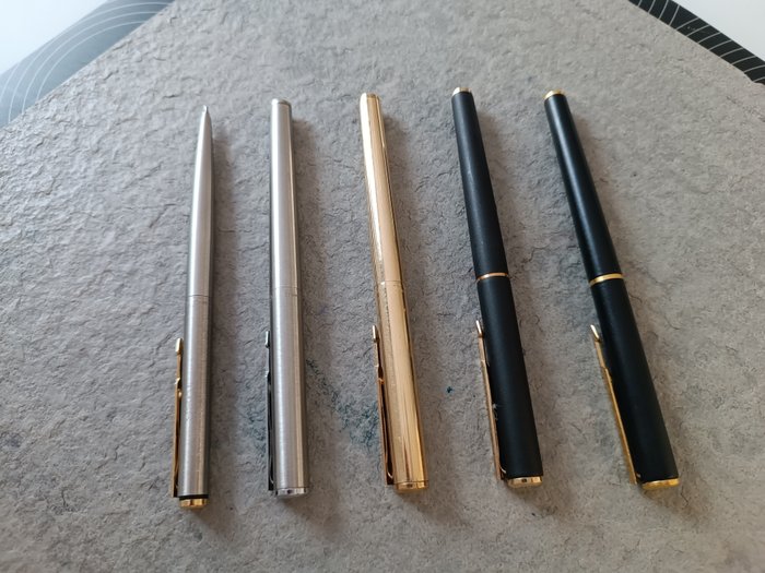 Parker - Lote 3 plumas, 1 Rollerball y 1 Portaminas Parker Arrow variadas. - Fyldepen