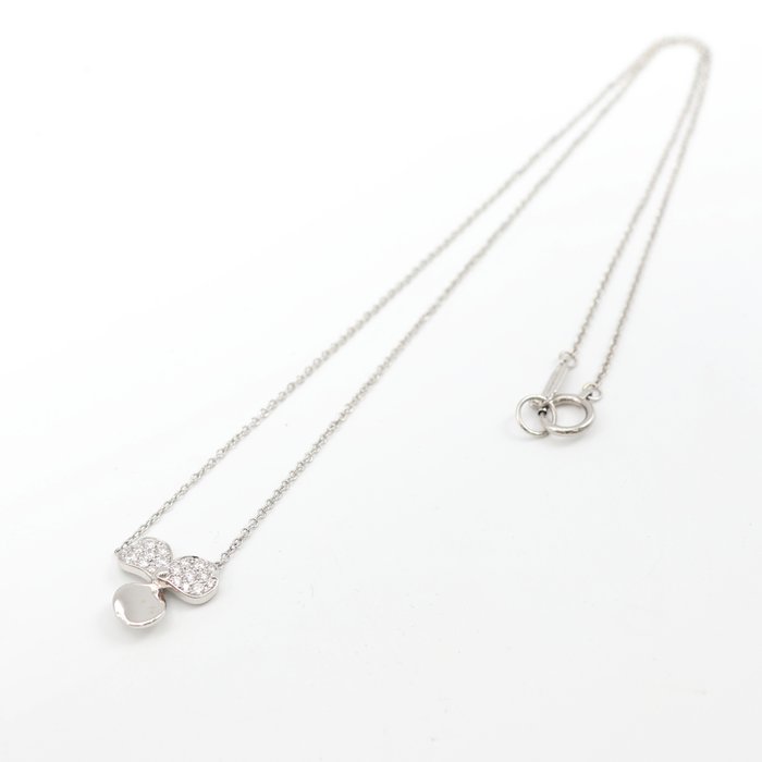 Tiffany  Co. - Halskæde med vedhæng - Paper Flowers Diamond Necklace Platin