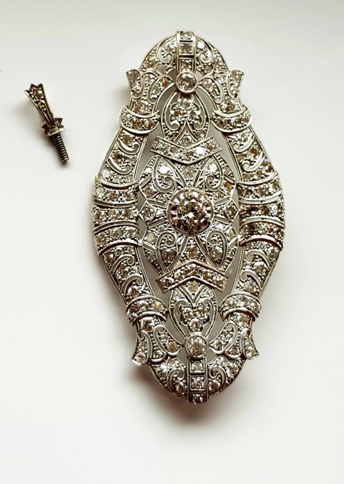 Broche Antik 10 karat. Diamant- og platinbroche 1900-1930