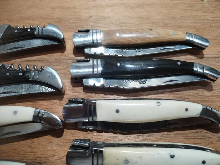 Laguiole Bougna and Botique Pattadese - Køkkenkniv -  Vintage europæiske køkkenknive Laguiole Bougna og italienske Pattadese Botique-knive (002) - D2 Tools Stål, Oliventræ, Ben og Buffalo horn - Frankrig