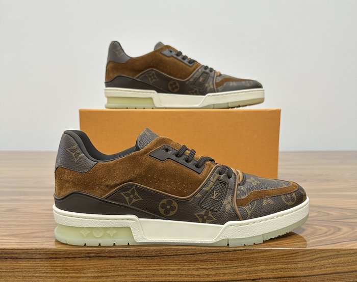 Louis Vuitton - Sneakers