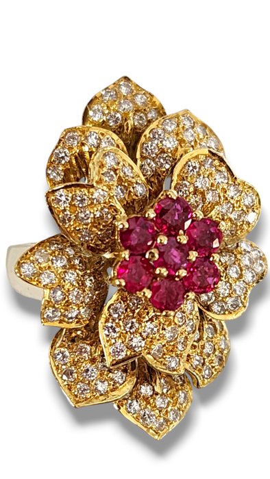 Ring - 18 kraat Gulguld, Smuk 18 karat guld, diamant og rubin damering 2,78 Ct -  2.78ct. tw. Diamant (Natur)  - Rubin