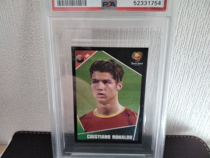 2004 Panini UEFA Euro Cristiano Ronaldo #23 Rookie PSA 7 Graded sticker