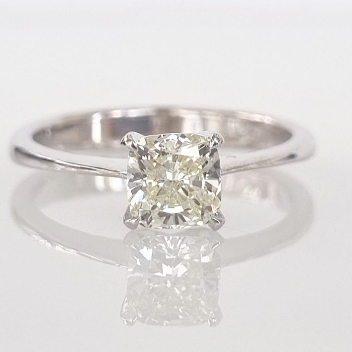 Forlovelsesring - 18 kraat Hvidguld -  0.82ct. tw. Diamant (Natur)