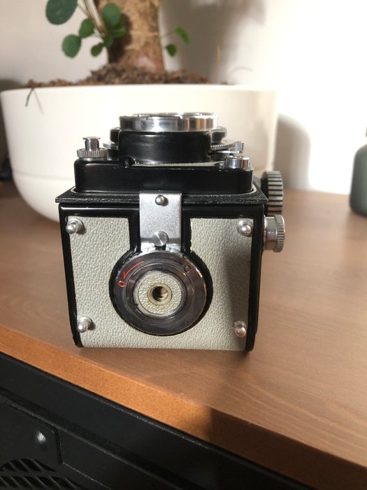 Yashica 44 [Grey] To-øjet spejlreflekskamera (TLR)