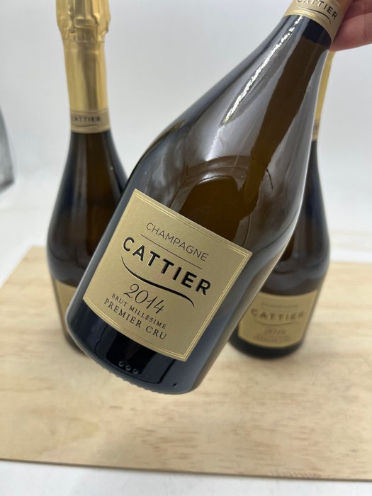 2014 Cattier, Millésime - Champagne Brut - 3 Flasker (0,75 L)