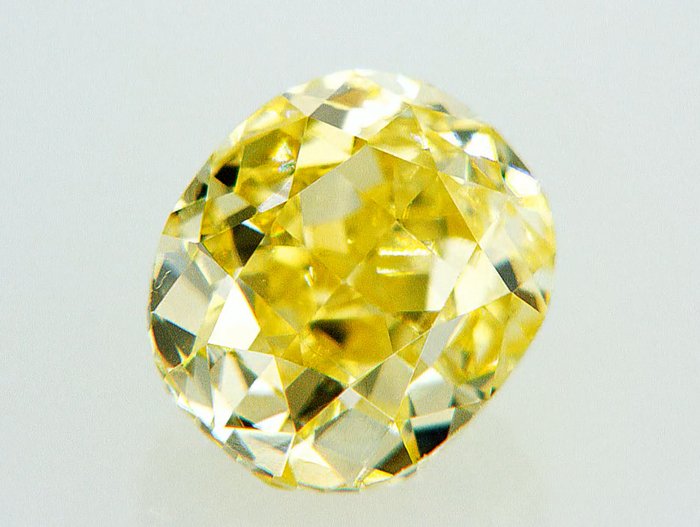 1 pcs Diamant  (Naturfarvet)  - 050 ct - Pude - Fancy Gul - VS1 - Gemological Institute of America (GIA)