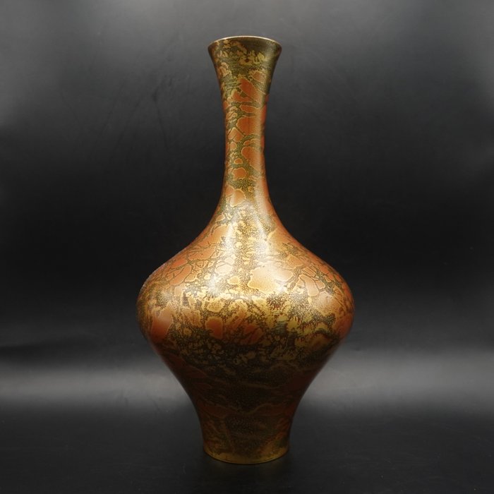 H23cm Takaoka kobbertøj 高岡銅器 Fin bronze vase - Japan - Shōwa-periode (1926-1989)