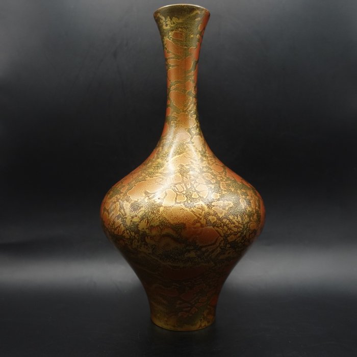 H23cm Takaoka kobbertøj 高岡銅器 Fin bronze vase - Japan - Shōwa-periode (1926-1989)