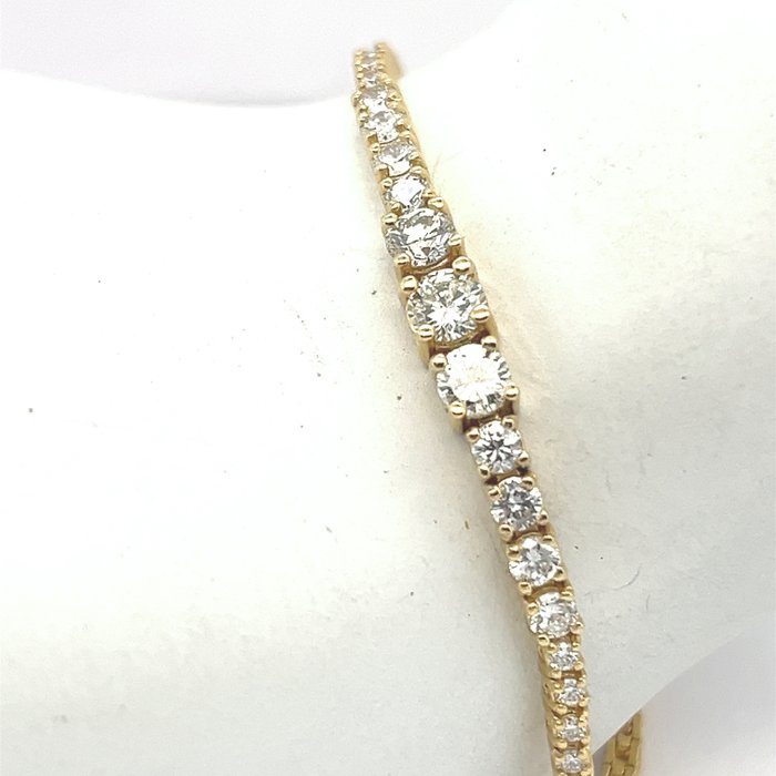 Armbånd - 14 karat Gulguld -  5.63ct. tw. Diamant (Natur)