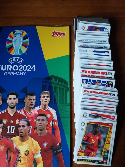 Topps - Euro 2024 - Portuguese edition - Complete (108/108) set Match Attax cards + Empty Album