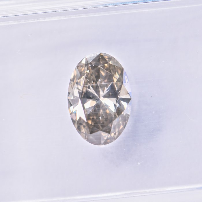 Ingen mindstepris - 1 pcs Diamant  (Naturfarvet)  - 0.83 ct - Oval - Fancy Brun, Grålig Gul - SI1 - International Gemological Institute (IGI)