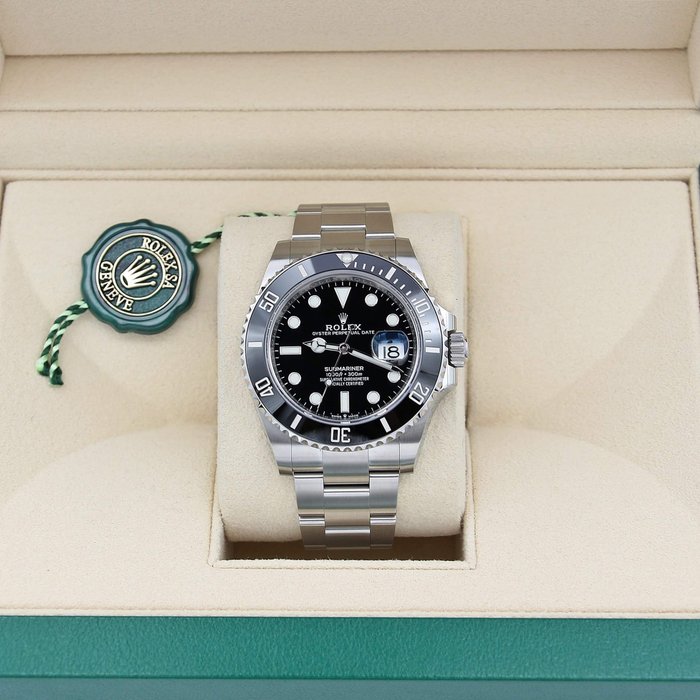 Rolex - Submariner Date 41 - 126610LN - Mænd - 2011-nu