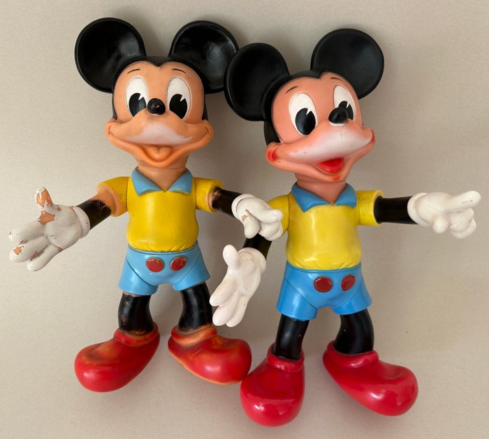 Mickey Mouse - 2 Knirkende figurer - Walt Disney Production