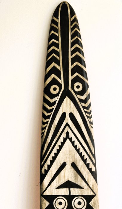 "Kvoi Board" (Ancestor Board) - 175 cm - Papua Ny Guinea