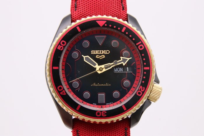 Seiko - Seiko 5 - Ingen mindstepris - SRPF20K1 | 4R36-08R0 | Limited Edition - Mænd - 2011-nu