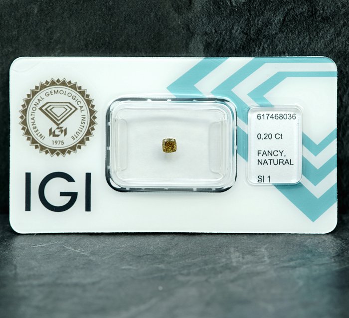 Ingen mindstepris - 1 pcs Diamant  (Naturfarvet)  - 0.20 ct - Fancy Gul - SI1 - International Gemological Institute (IGI)