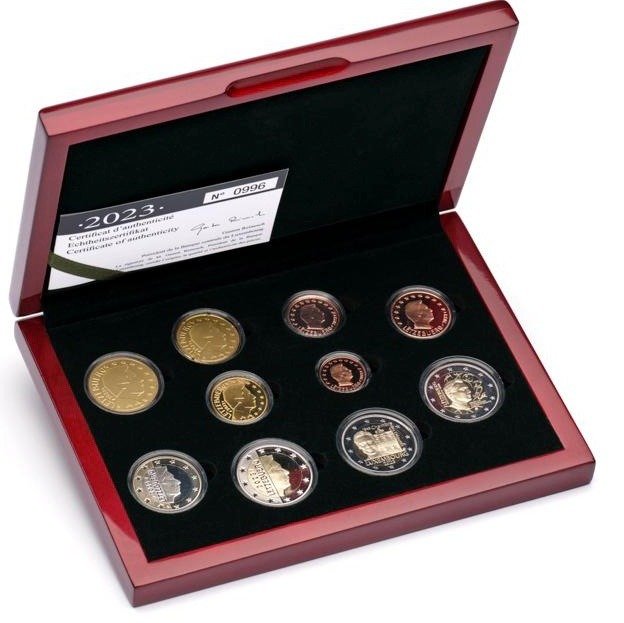 Luxembourg. Proof Set 2023 (incl. 2 euro "Chambre des Députés" + "Olympesche Kommitee), avec poinçon rare.  (Ingen mindstepris)