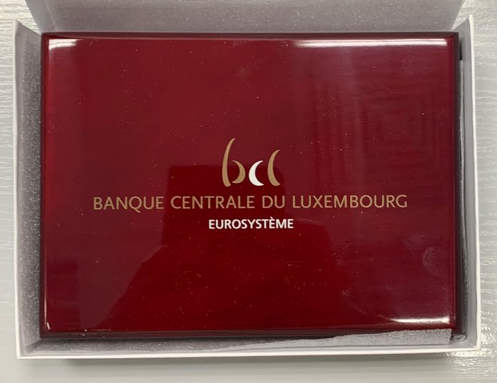 Luxembourg. Proof Set 2023 (incl. 2 euro "Chambre des Députés" + "Olympesche Kommitee), avec poinçon rare.  (Ingen mindstepris)