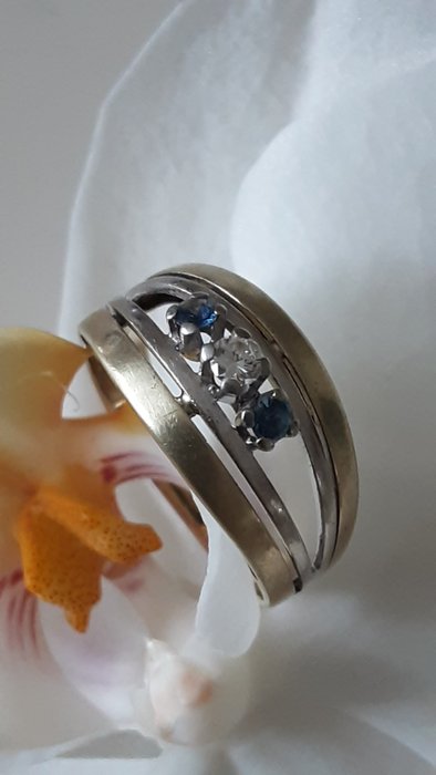 Ingen mindstepris - Ring Gulguld 14 karat / Art Deco / diamant 0,2 karat / safir 0,2 karat -  0.40ct. tw. Diamant (Natur)  - Safir